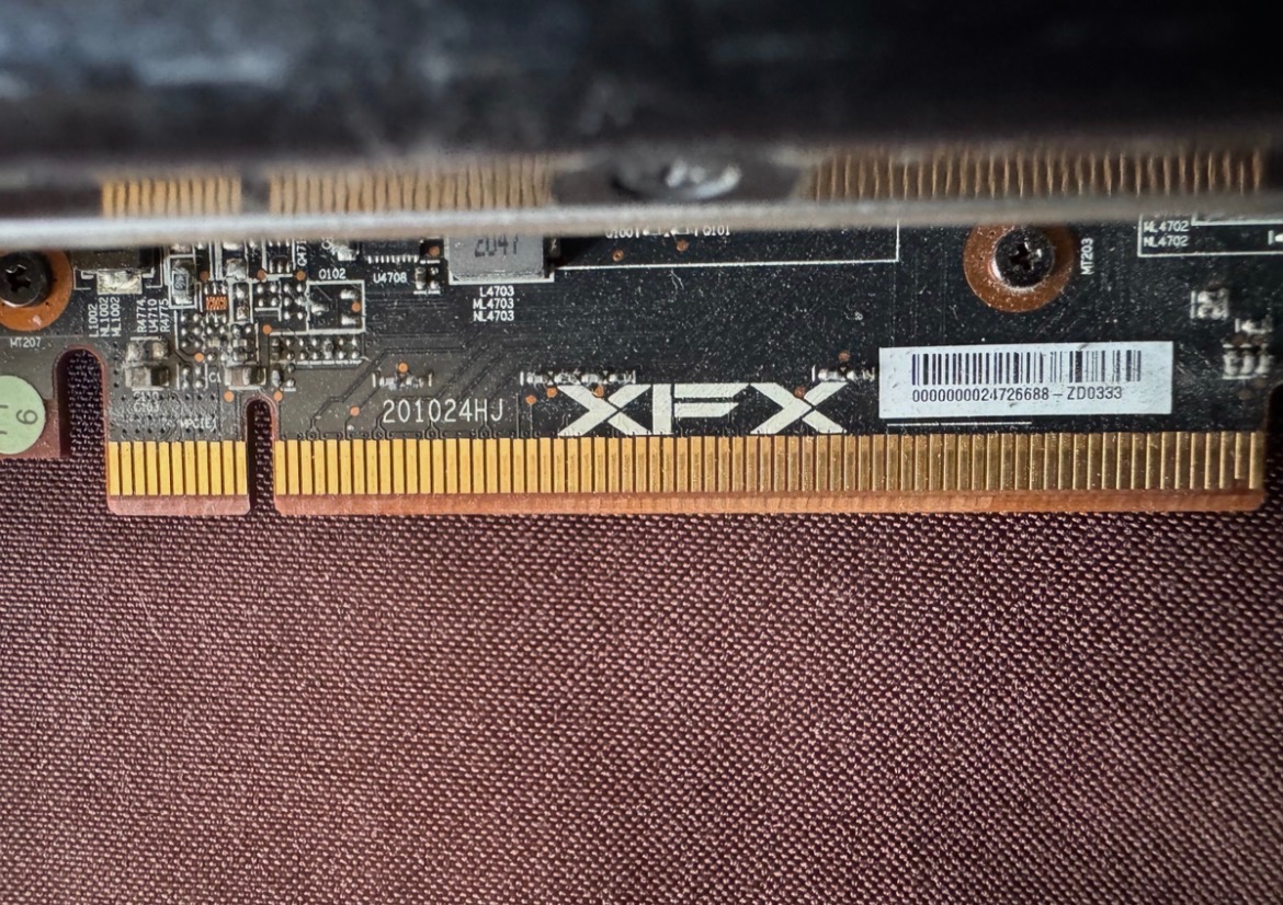 AMD Radeon XFX Qick 319 RX 6700 XT 12GB - 2
