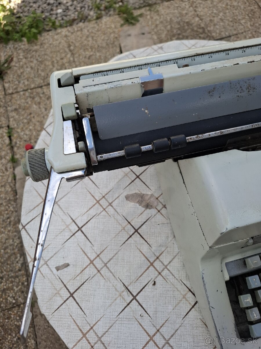 Písací stroj conzul - 2