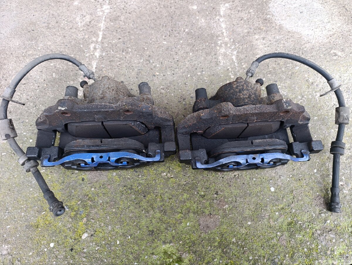 Predné brzdové strmene Ford focus, kuga, turneo, transit - 2