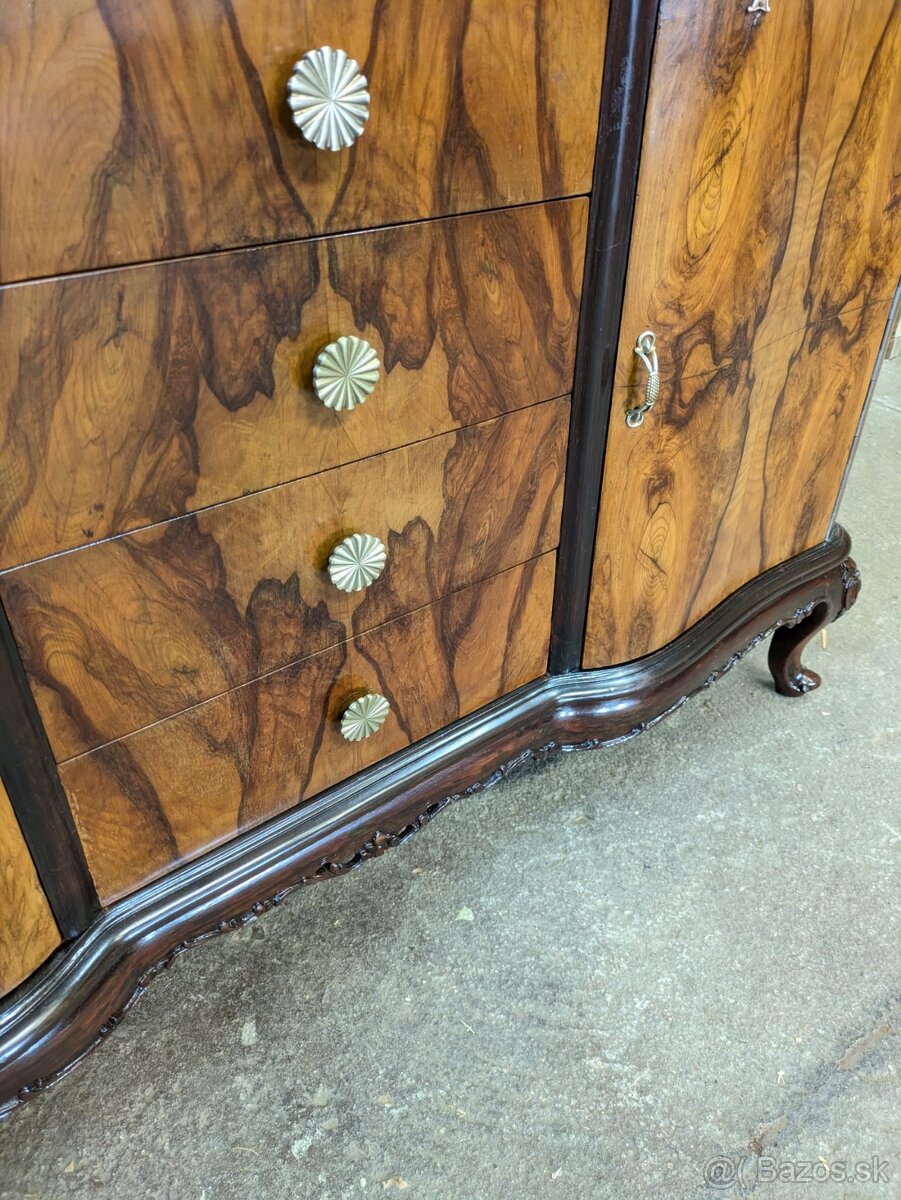 KOMODA PO RENOVÁCII - 2