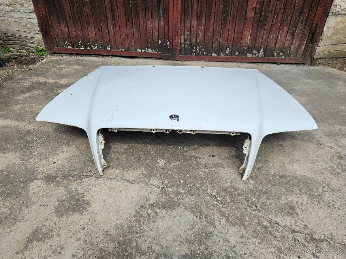 Predam na Mercedes-benz W202 prednú kapotu - 2