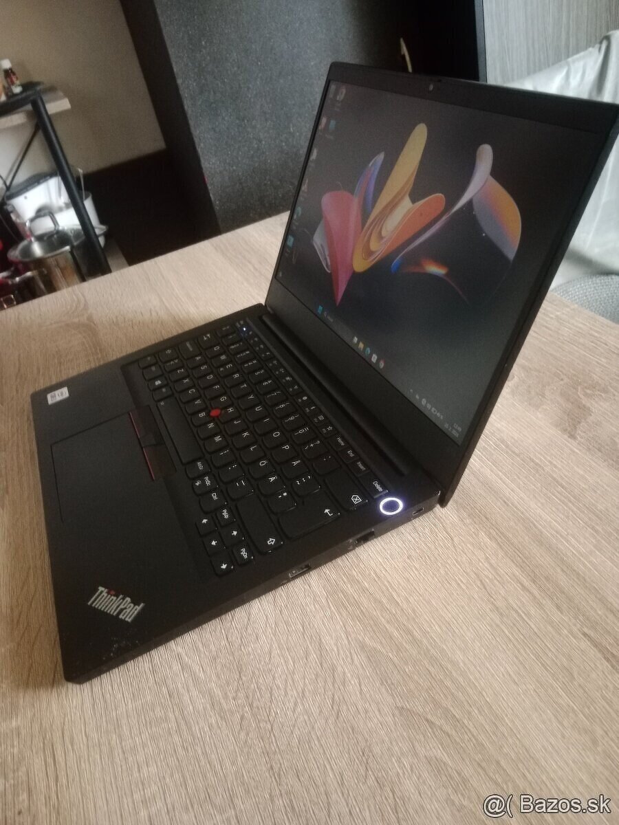 14" notebook Lenovo thinkpad E14 / 8GB/256GB Super stav - 2