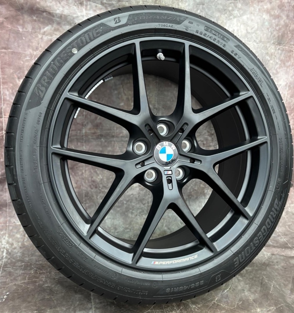 Letní top alu Bmw Performance 225/45R18 95Y - 2