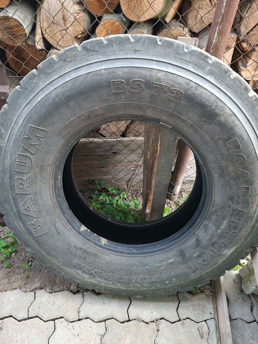 Pneumatiky 315/80 R22,5 - 2