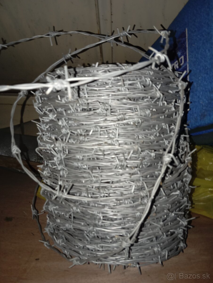 Ostnatý drôt - 2