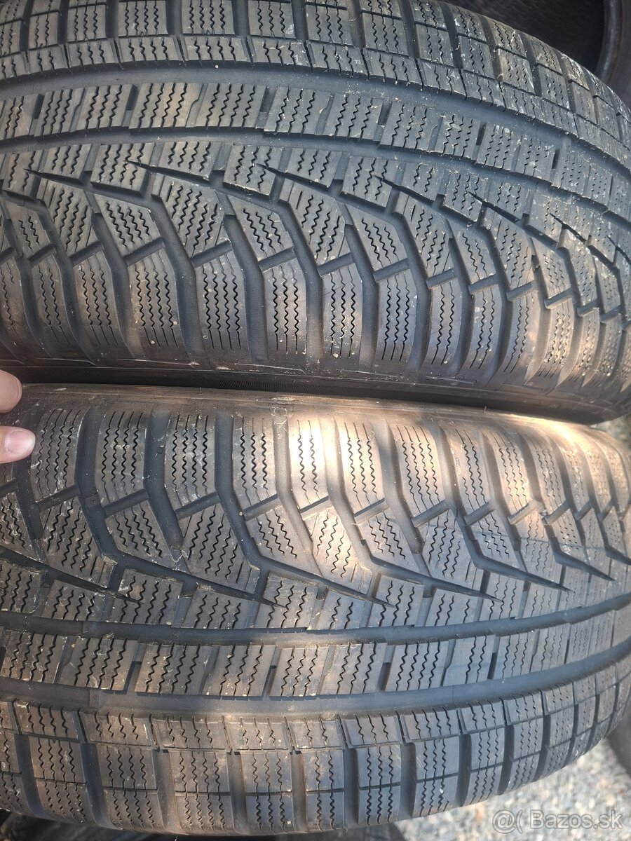 245/65R17 Hankook - 2