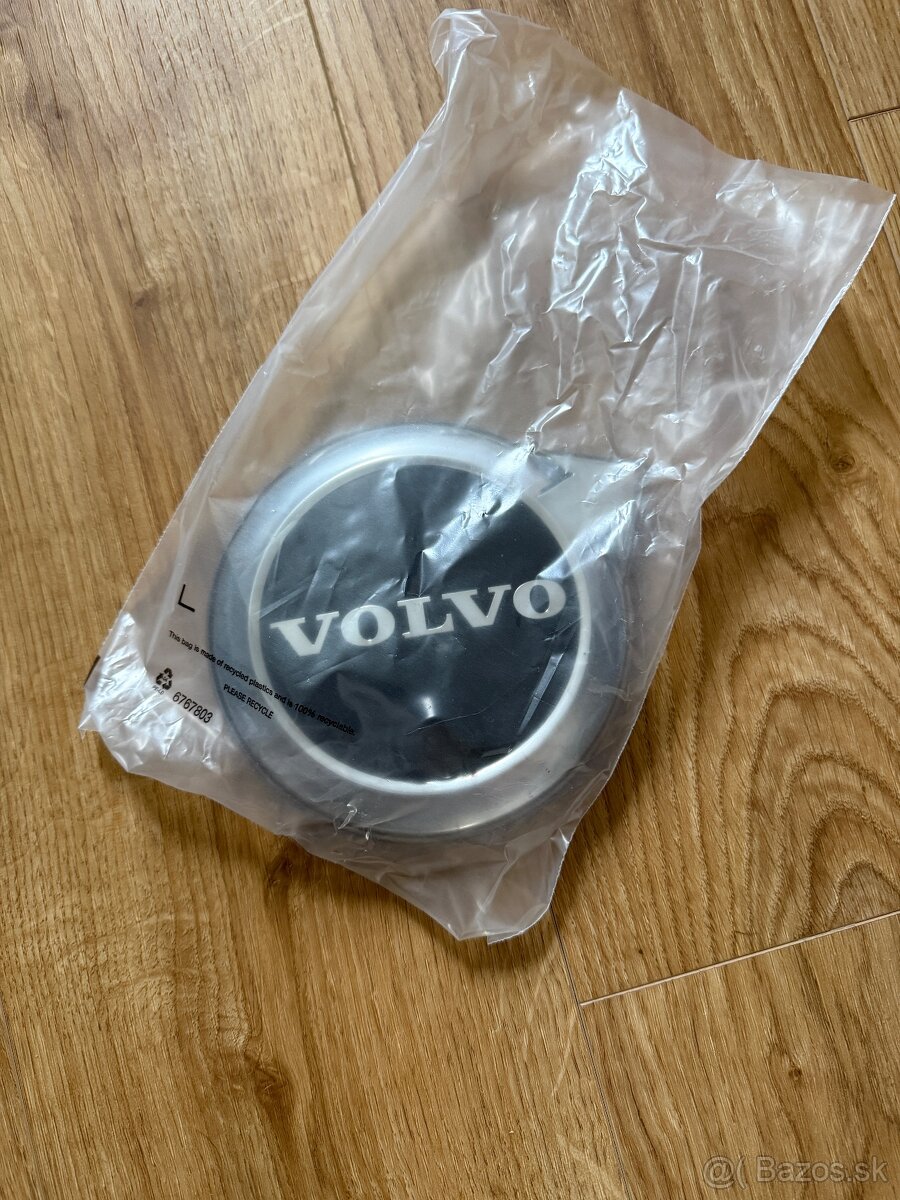 Volvo znak original - 2