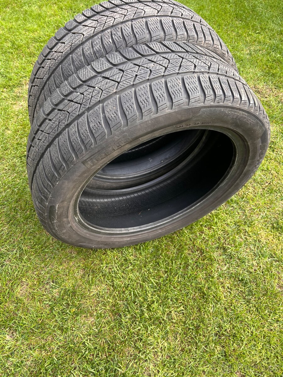 Zimne pneu Pirelli 215/50 R18 - 2