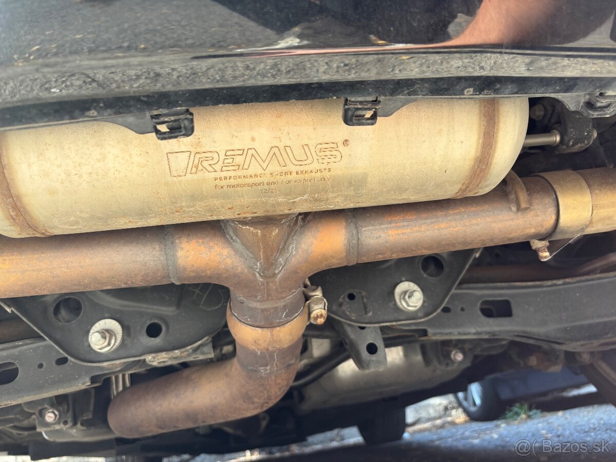 Remus vyfuk/ stock vyfuk GR yaris - 2
