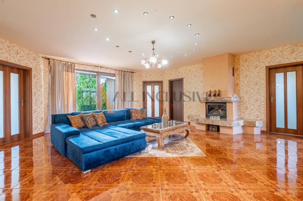 ALL INCLUSIVE | NA PREDAJ 4 IZBOVÝ RODINNÝ DOM , AMADEHO KRA - 2