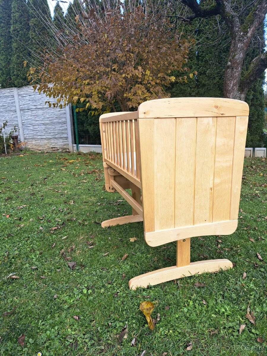 Drevená kolíska z masívneho dreva - 2