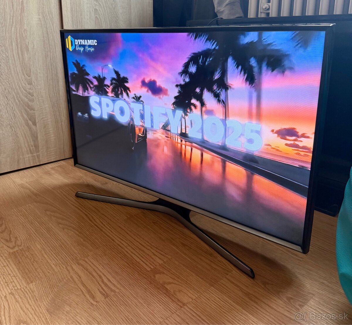 Samsung UE32J5572 - 2