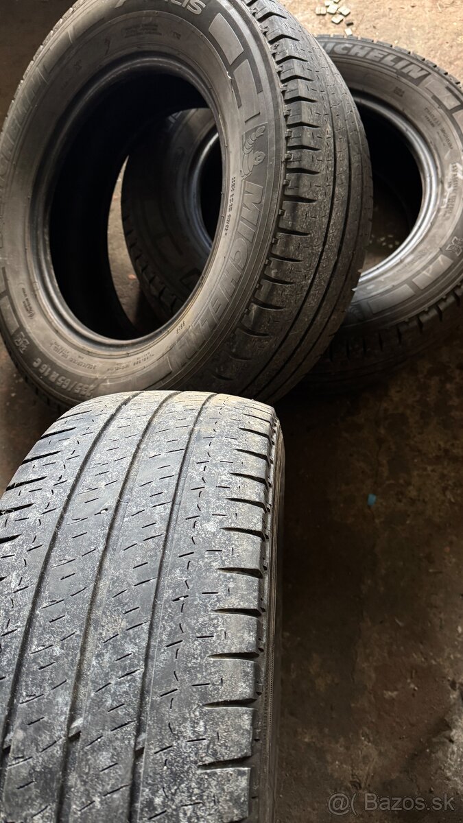 235/65 R16C - 2