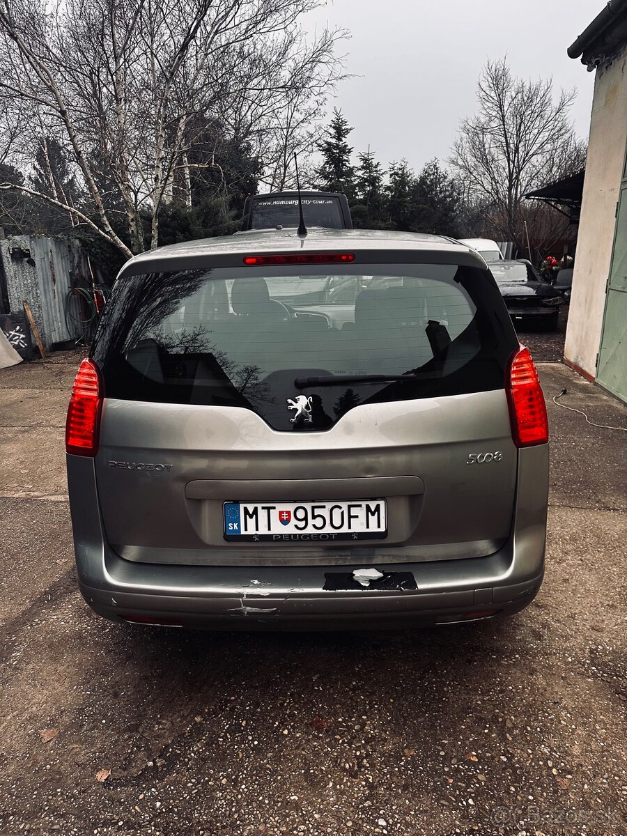 Peugeot 5008 - 2