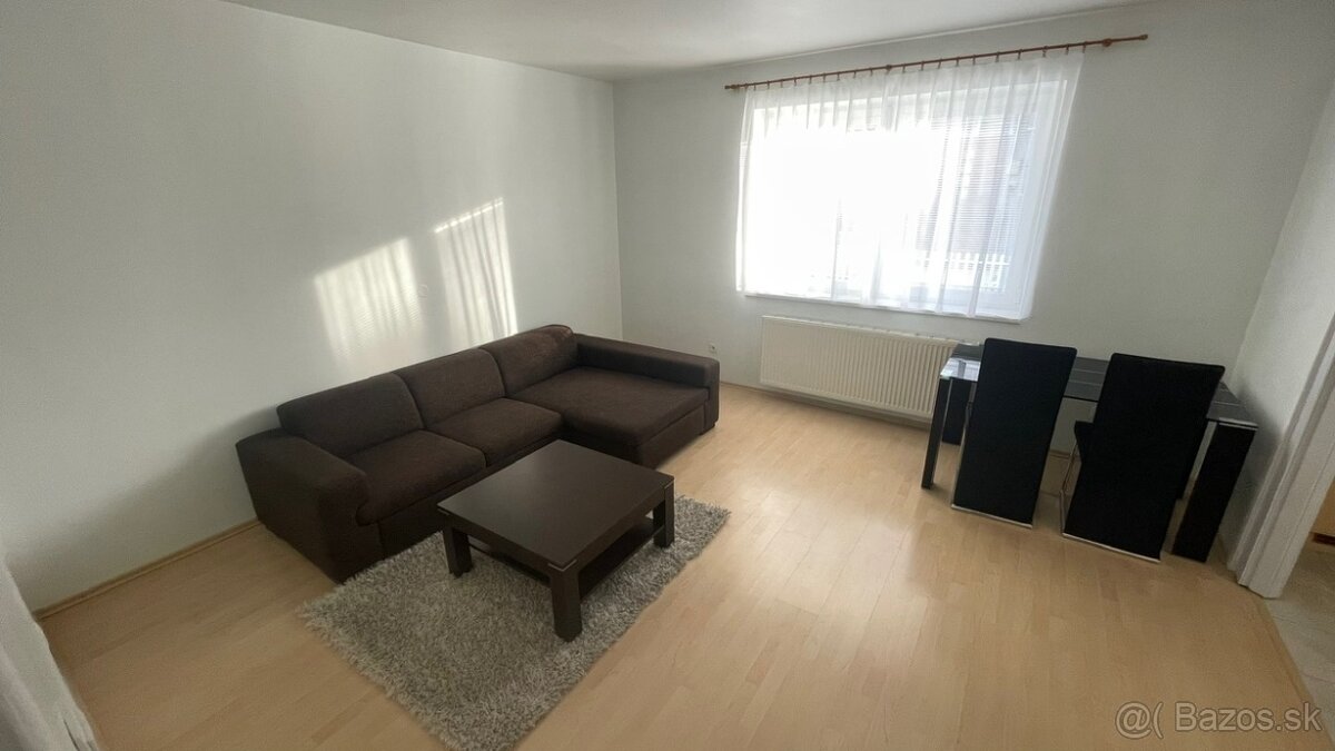 Prenajmem 2 izbový Trenčín - Záblatie - 2