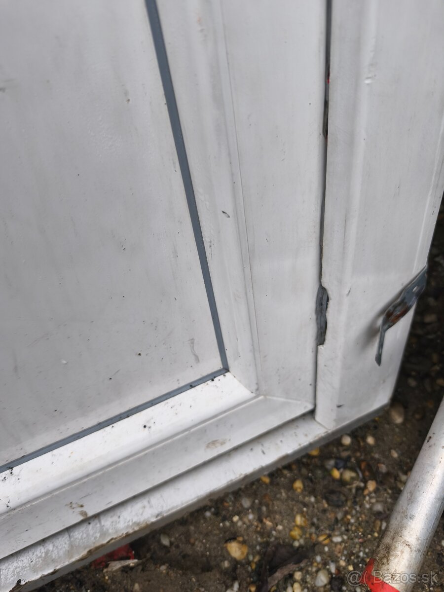 Predám plastove dvere - 2