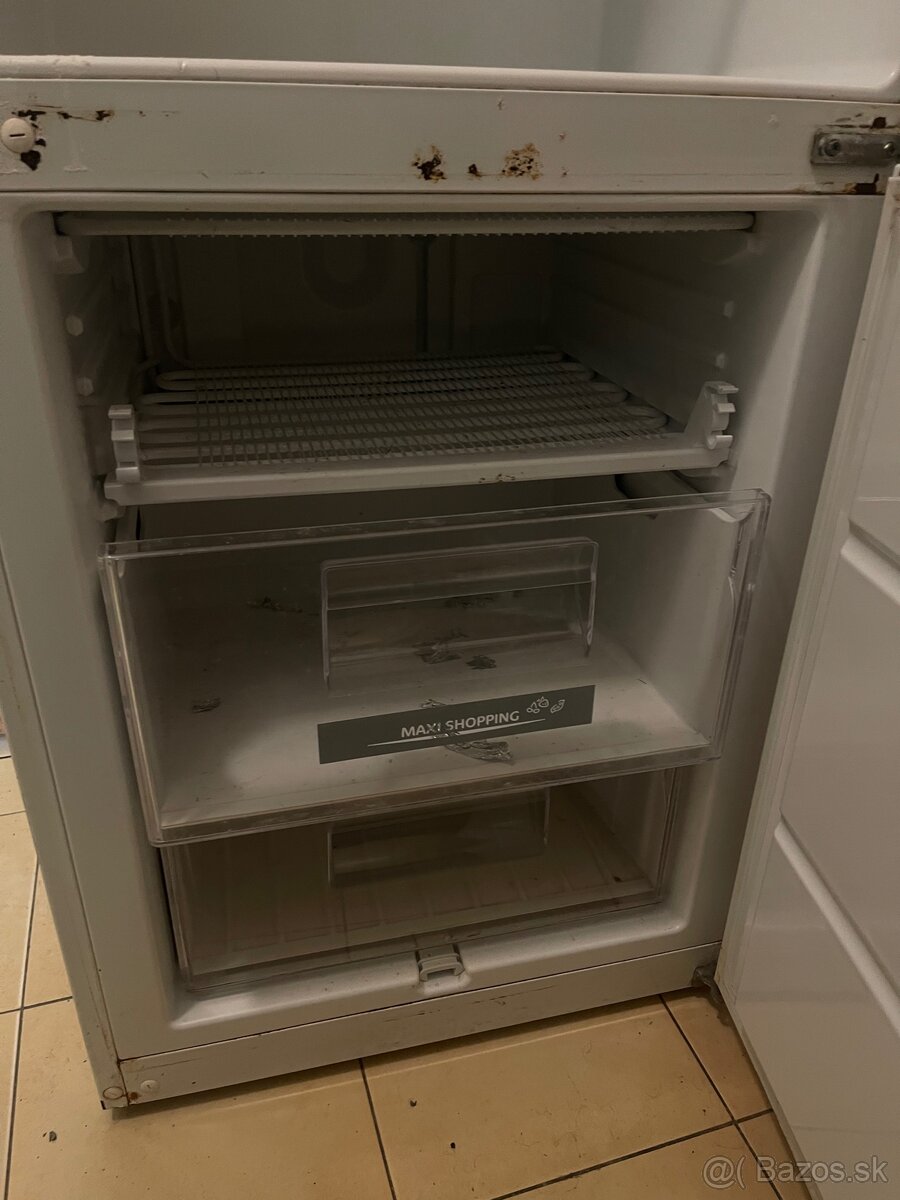Chladnička s mrazničkou - 2