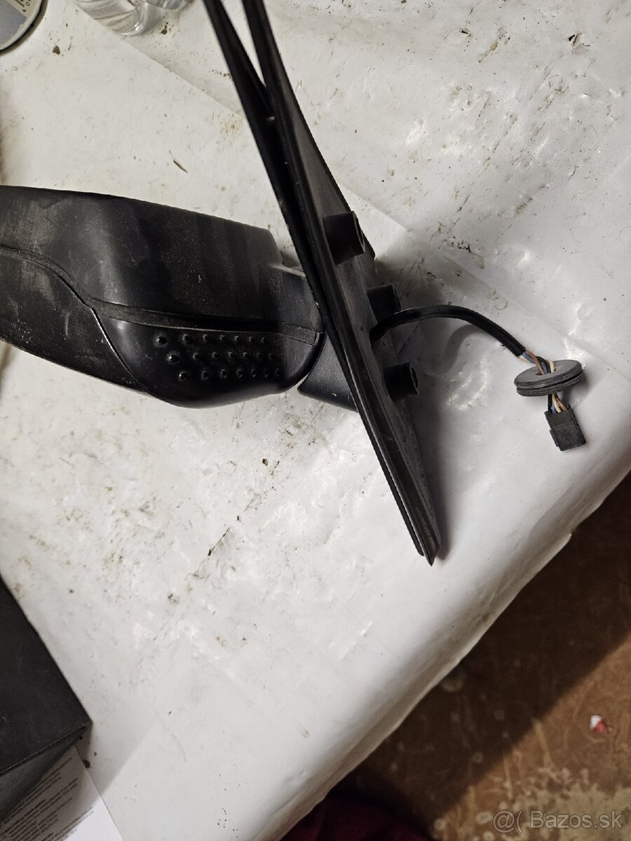 Bmw e36 pravé spätné zrkadlo. - 2