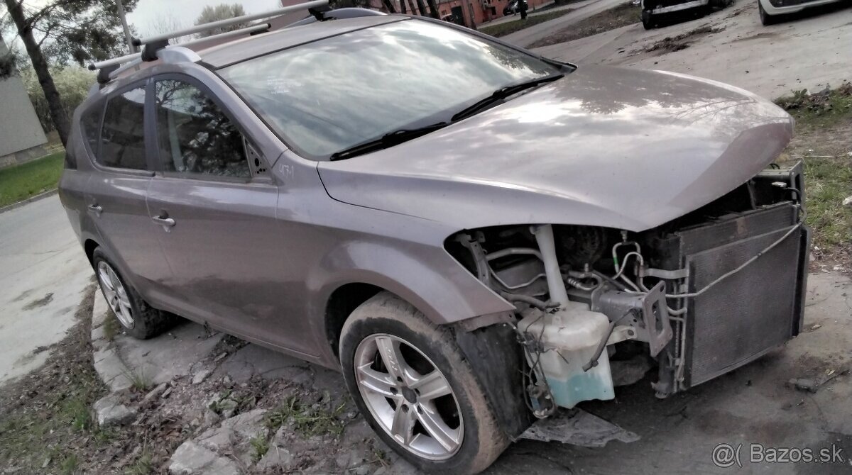 Kia CEED 1.4 2011 predám MOTOR G4FA, RIADENIE, SPINAČKA, PÁČ - 2