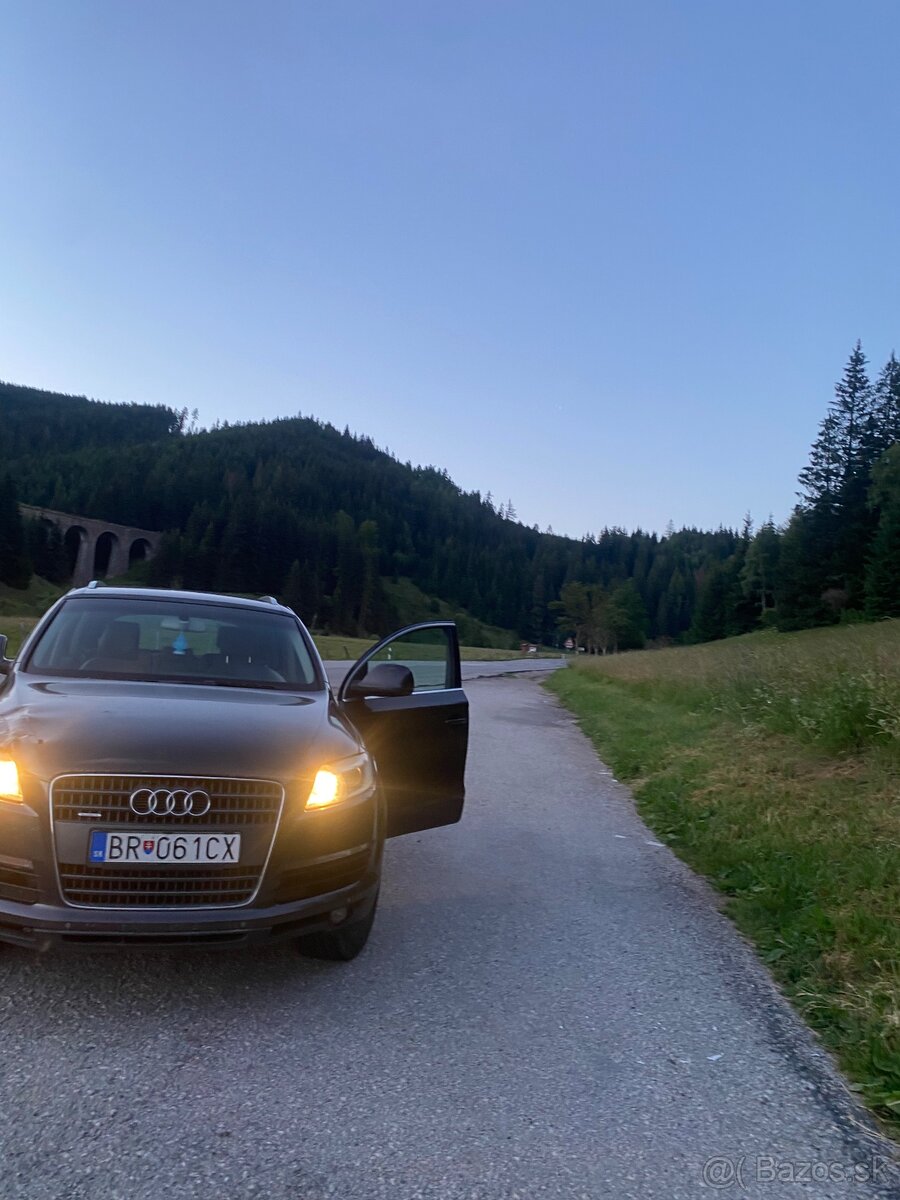 Audi Q7 - 2