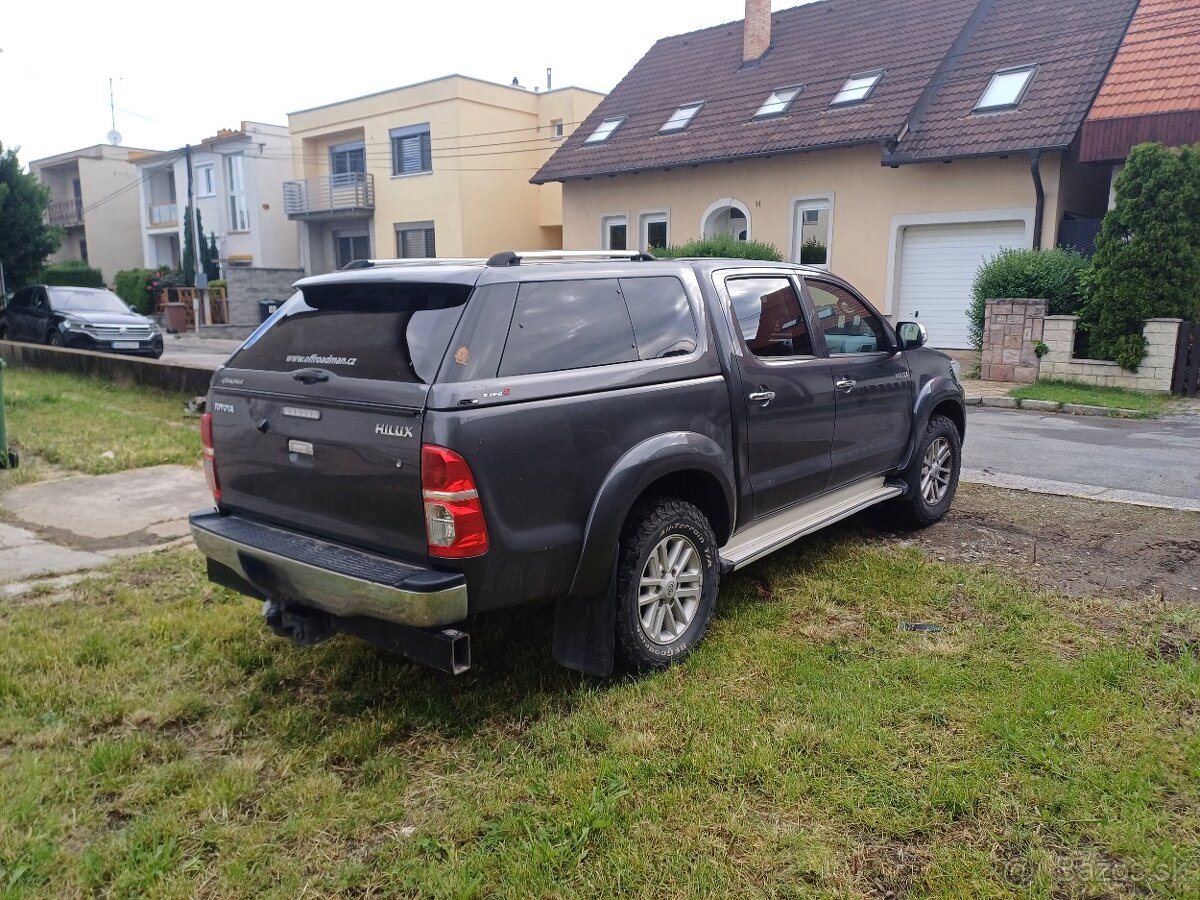Toyota Hilux 3,0 diesel r.v. 2015