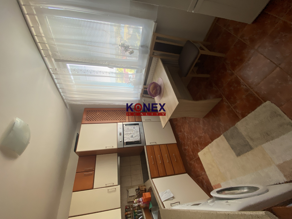 NA PREDAJ Pekný 3-izbový byt v meste Sobrance - 2