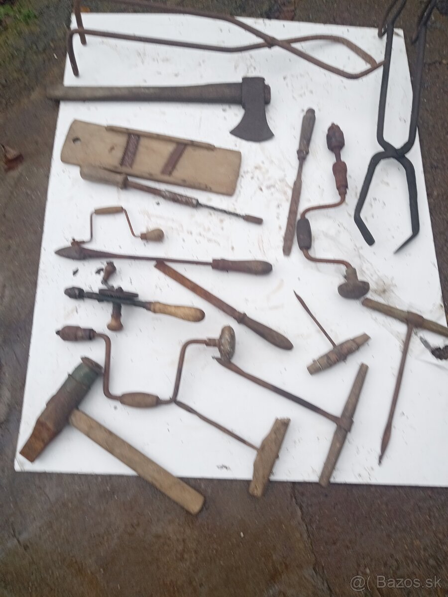 Staré náradie na dekoráciu - 2