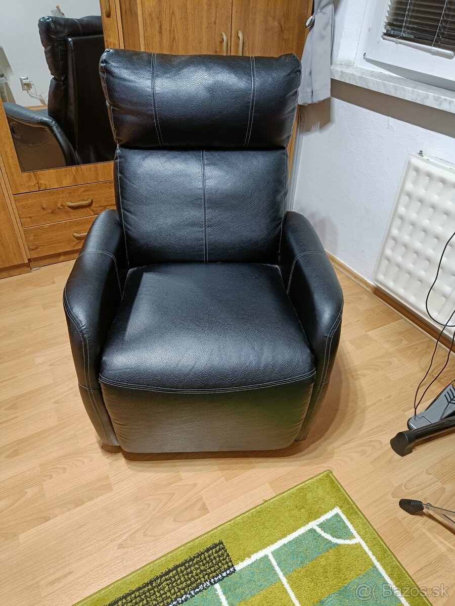 Polohovacie kreslo VEJEN čierna koženka - 2