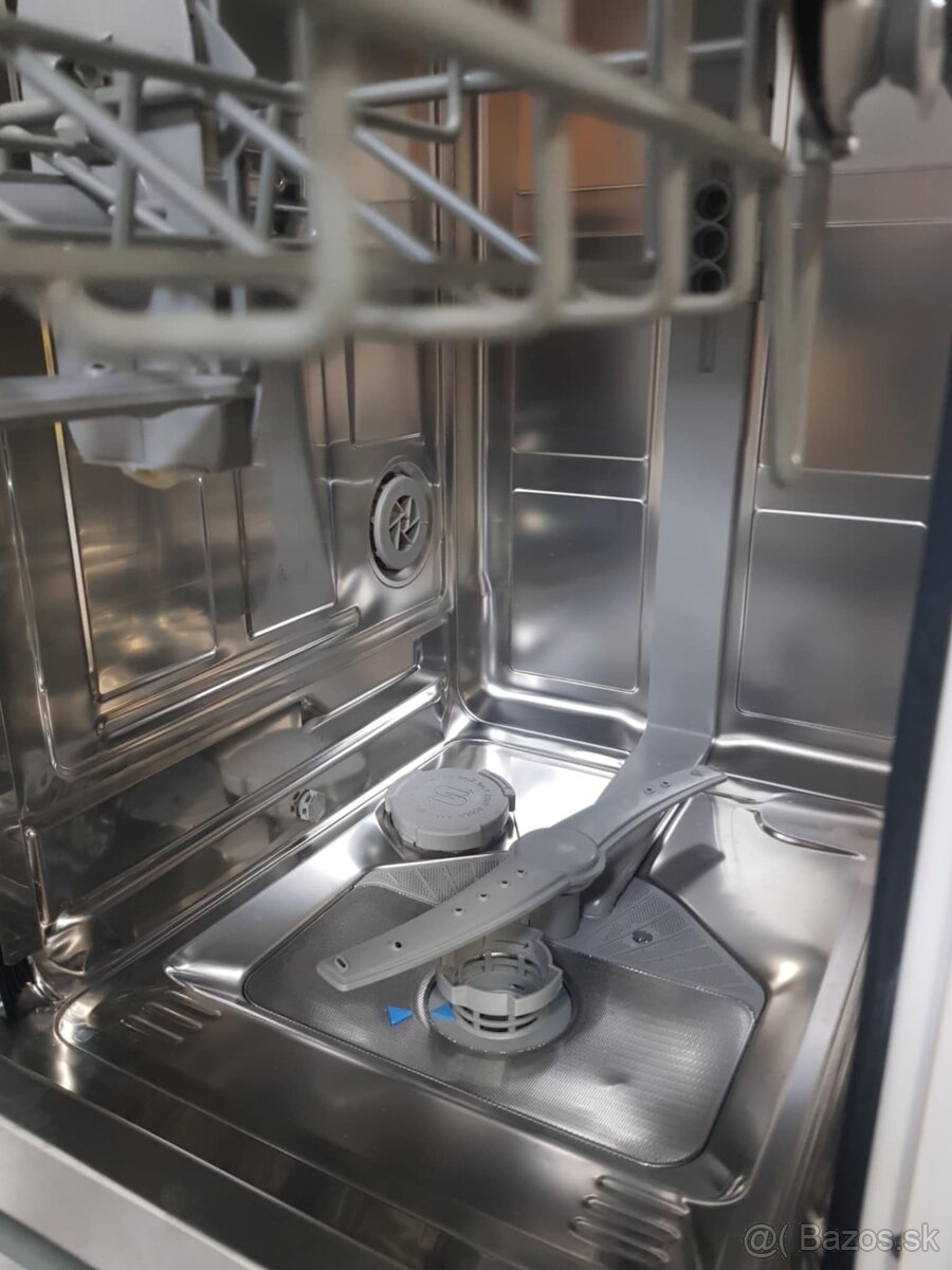 Umývačka riadu 45 cm Siemens - 2