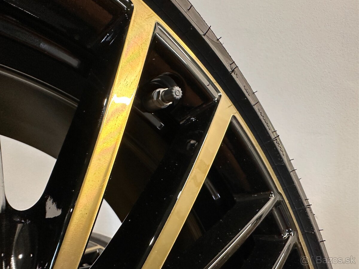 6894839 orig r19 BMW 5er G30 G31 635 Night Gold - 2