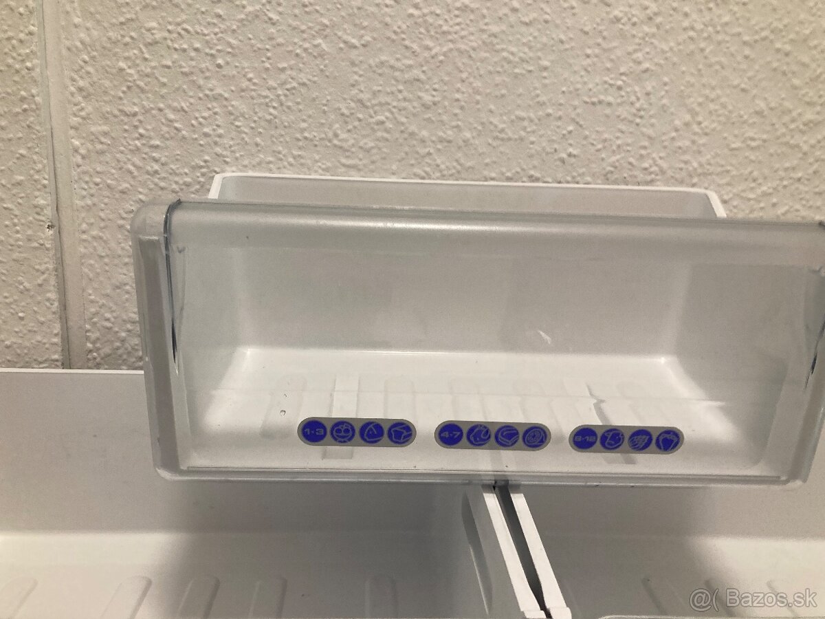 Zásuvky do mrazničky - 2