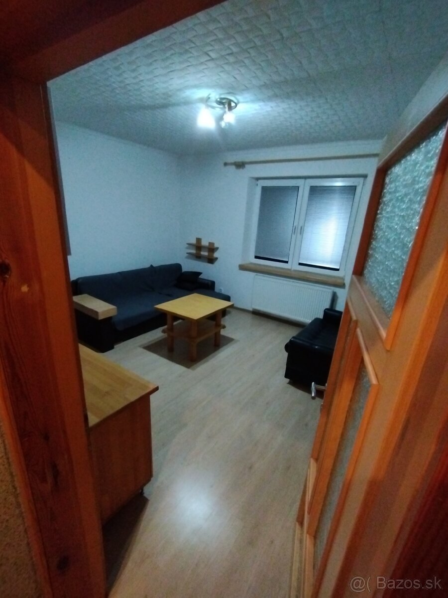 DOMČEK VO SVITE - 2