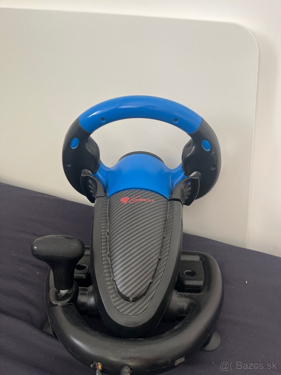 Predam herny volant genesis - 2