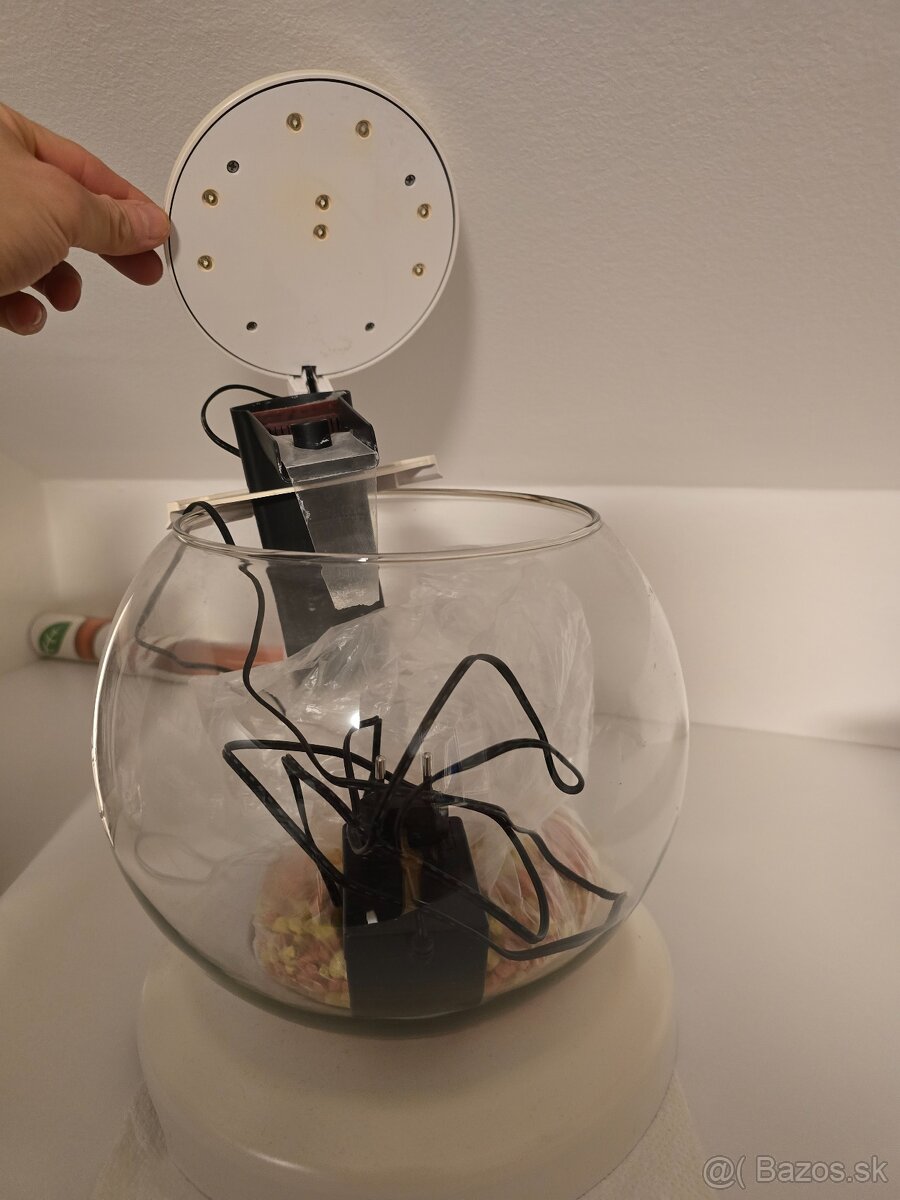 Predám akvárium - 2