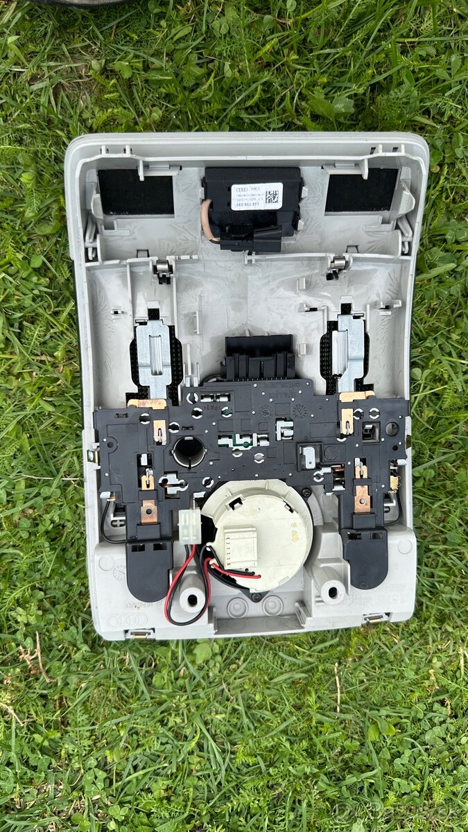 Stropne svetlo seat exeo st - 2