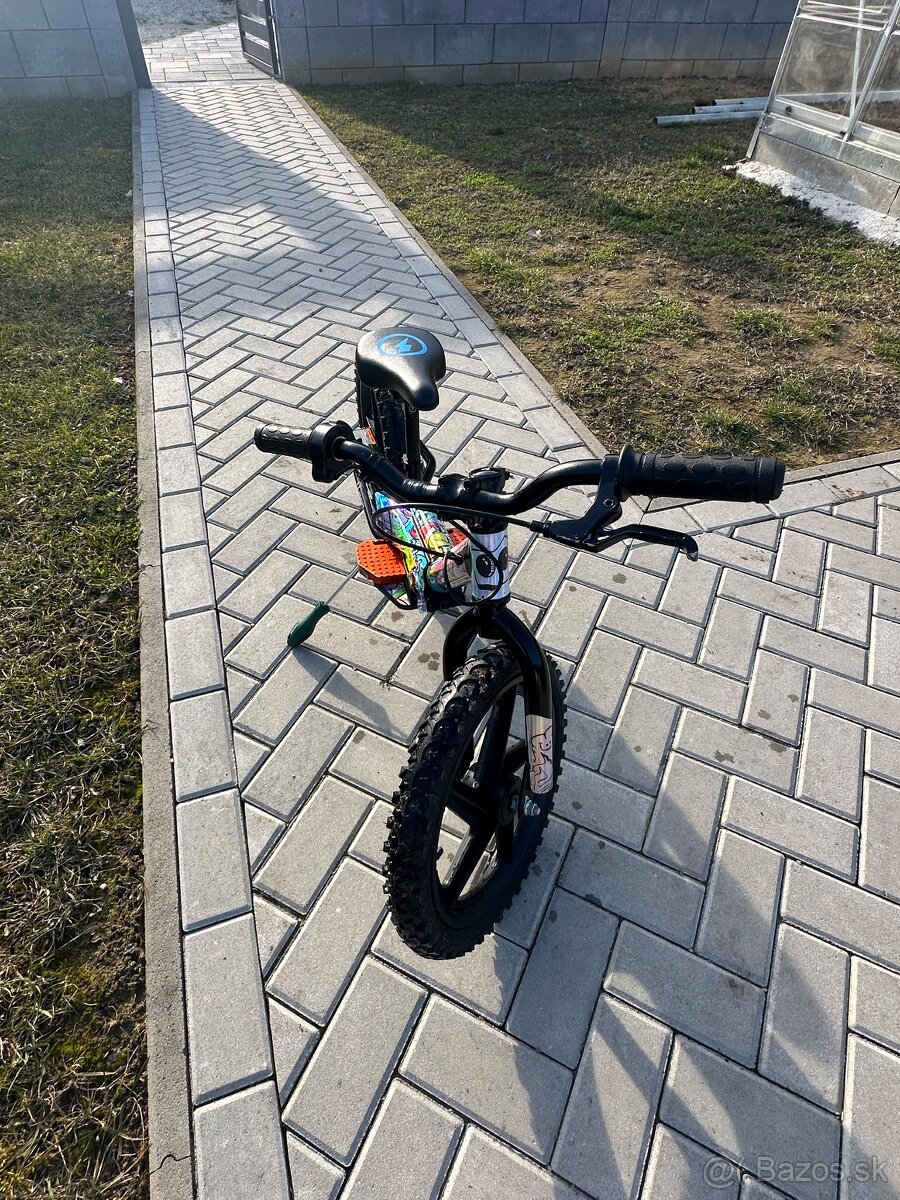 STACYC 16eDRIVE BRUSHLESS odrážadlo - 2