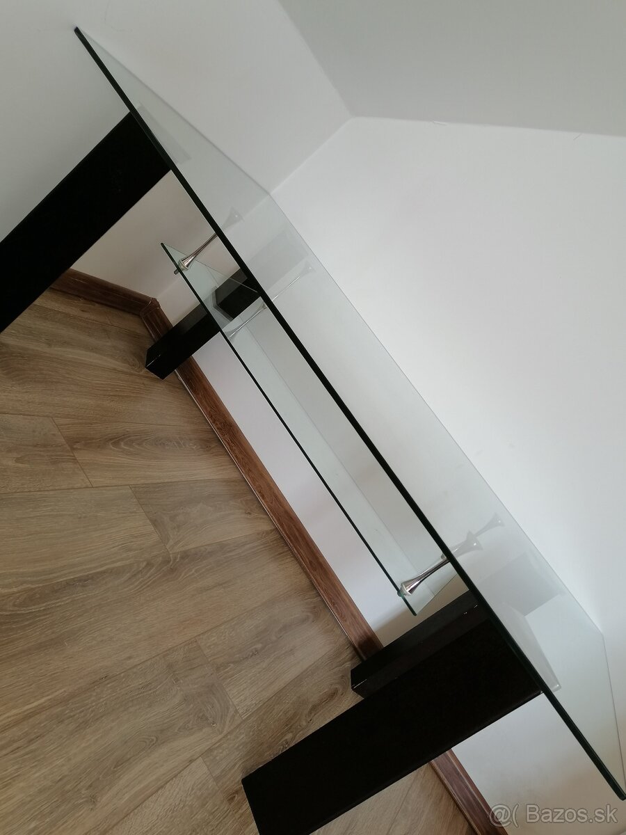 Konferenčný stolík - 2