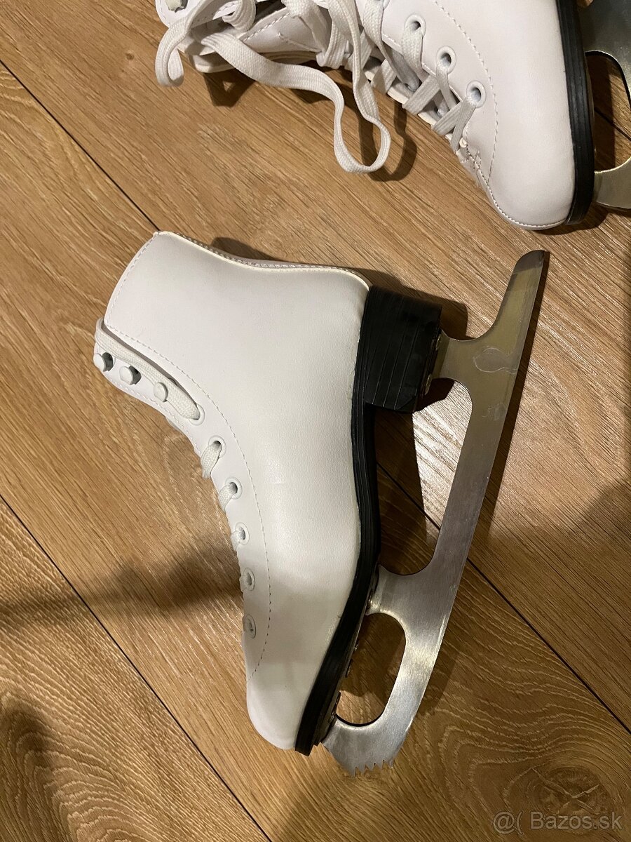 Dievčenské korčule 33 - 2