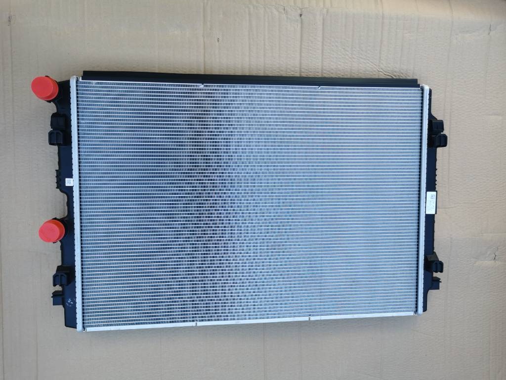 SCALA VODNY CHLADIC 2Q0121253M - 2