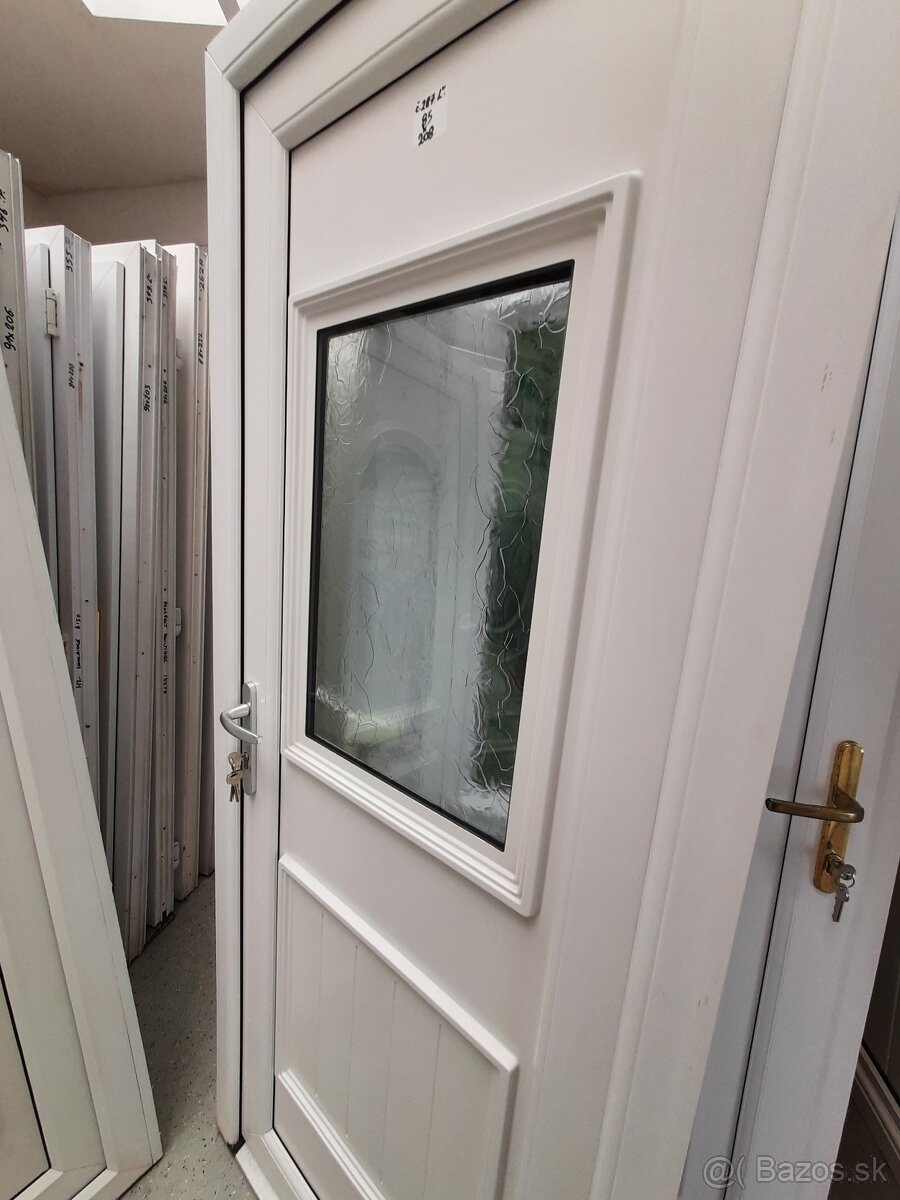 Plastové dvere Č. 287 . Ľ - 2