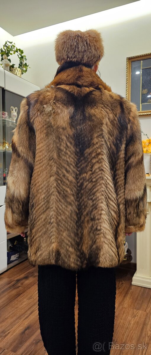 Hrdzavá líška kožuch aj čiapka - 2