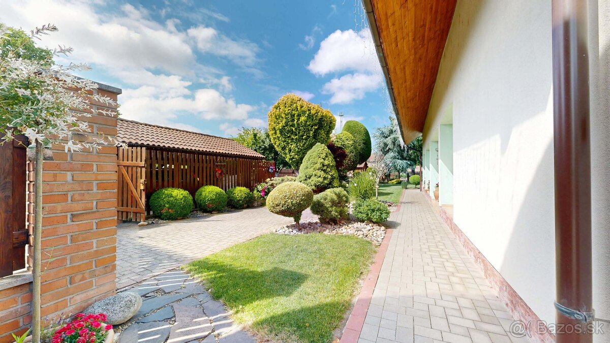EXKLUZÍVNE V RK CASMAR – Na predaj veľmi pekný rodinný dom v - 2