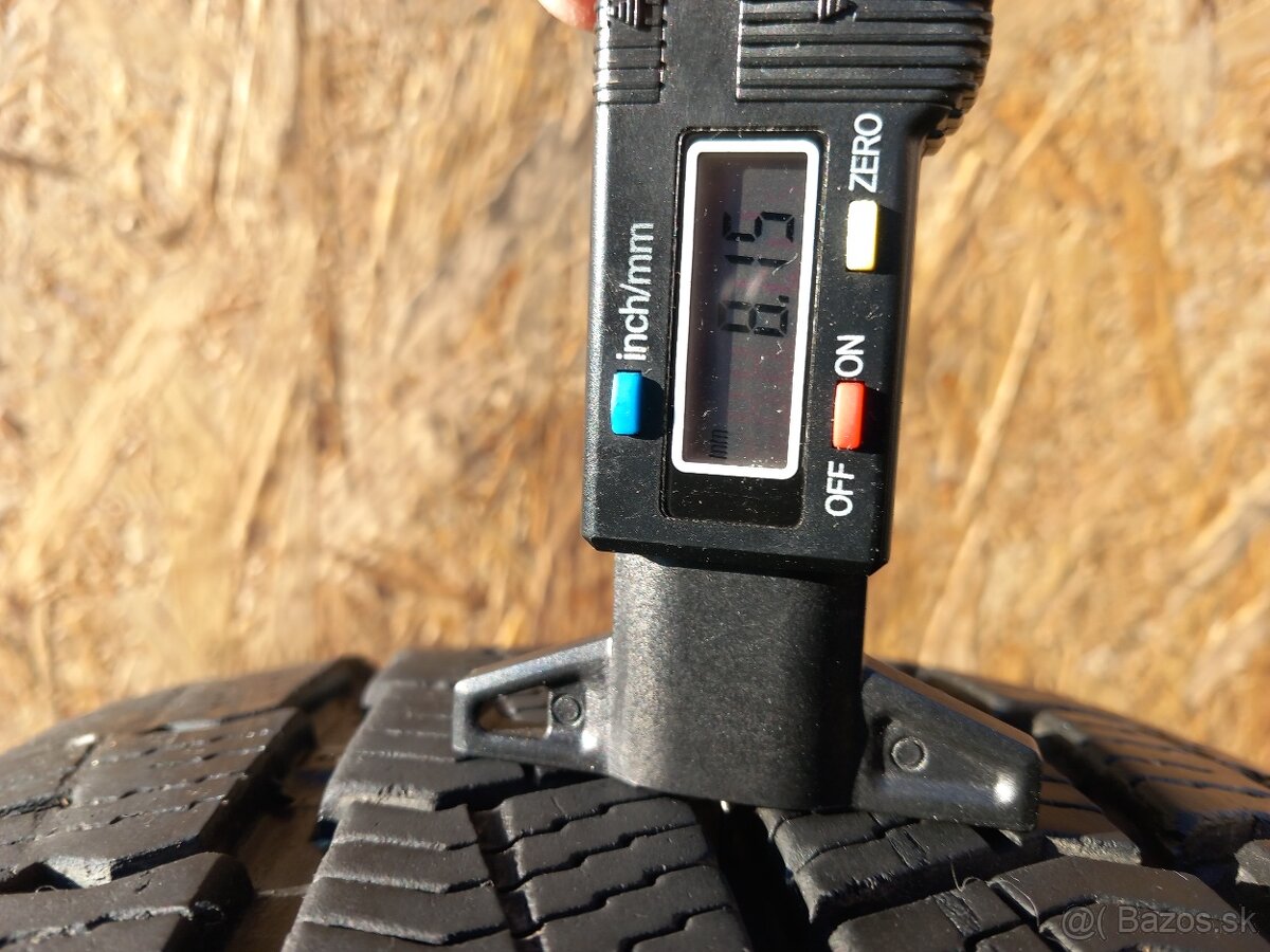 215/70 r15C celoročne pneumatiky - 2