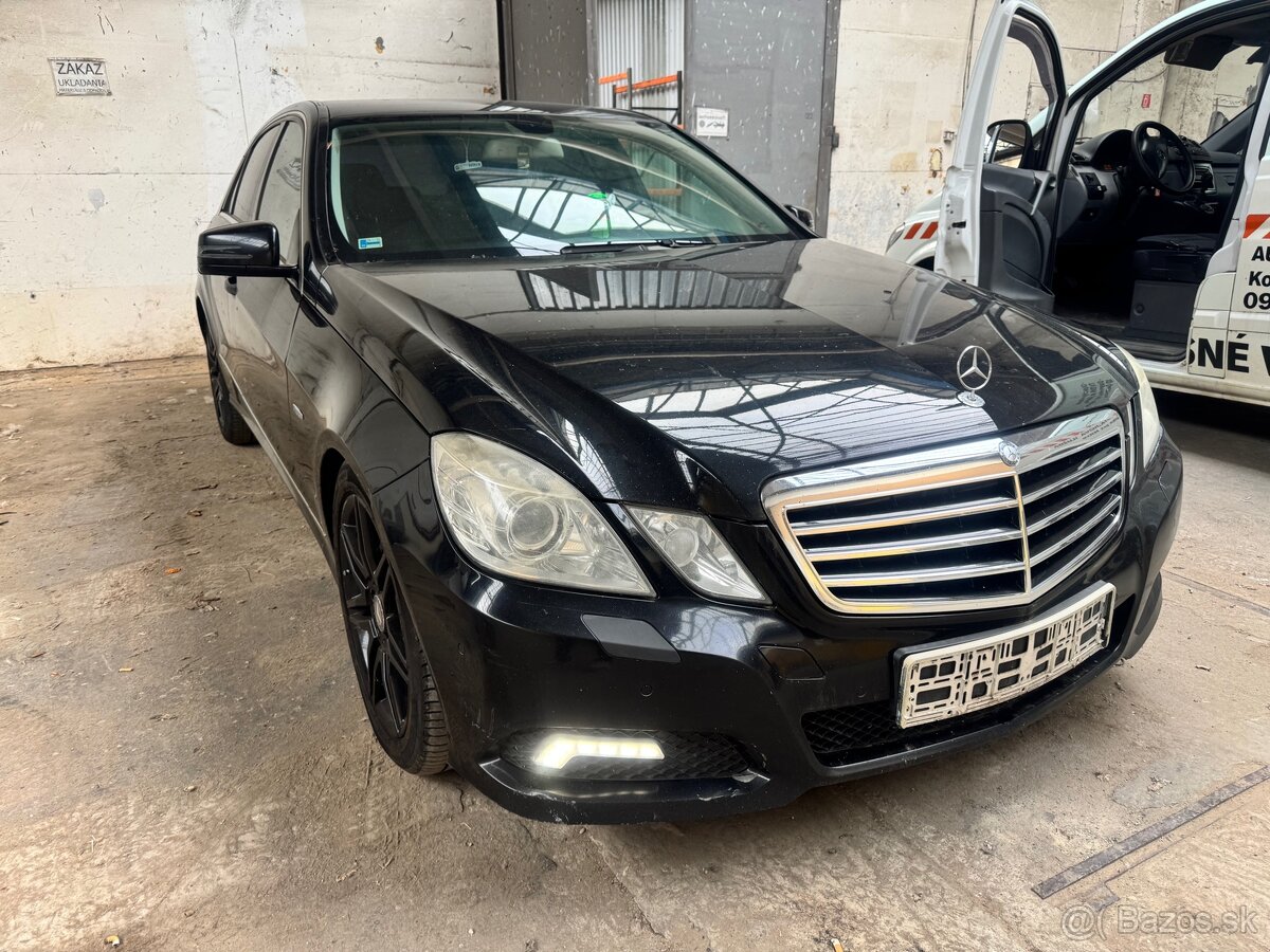 Rozpredám Mercedes E w212 350CGI - 2