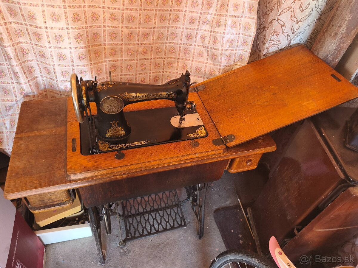 Šijací stroj Singer - 2