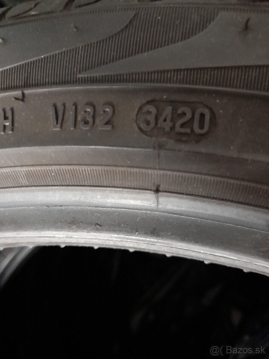 Letne pneu 255/40/20 101V - 2