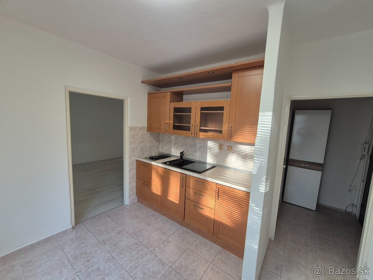 1-izbový byt – Komárno - 2