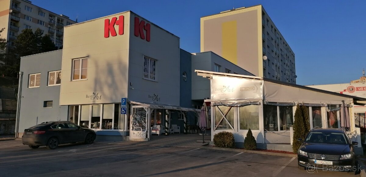 PRENÁJOM: kancelária 33 m2, Sásová - 2