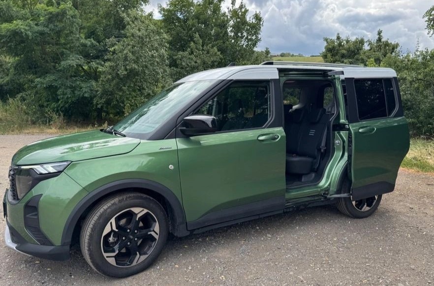 Ford Tourneo Courier - 2