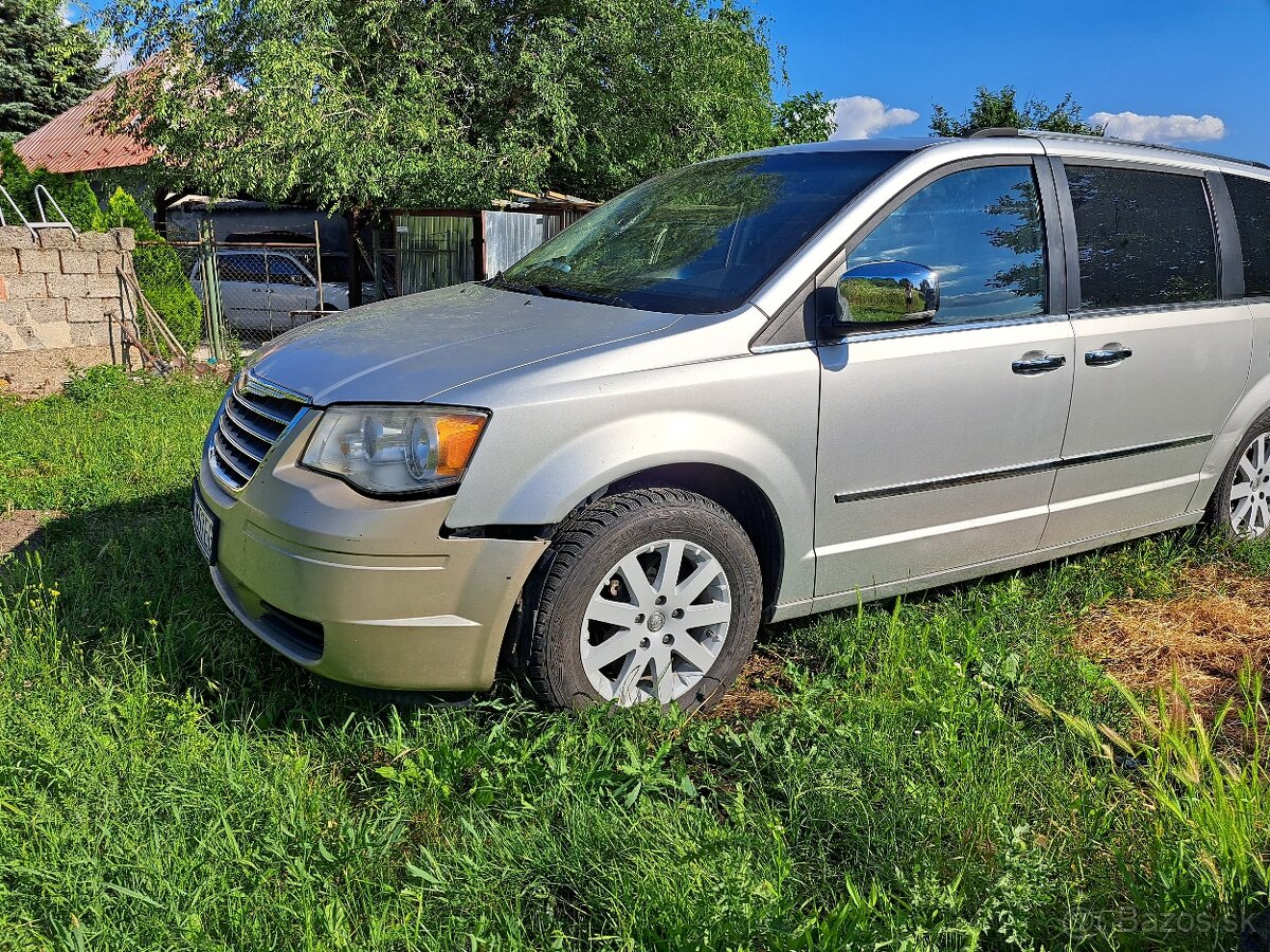 Rozpredám Chrysler voyager 2,5, 2,8crdi - 2